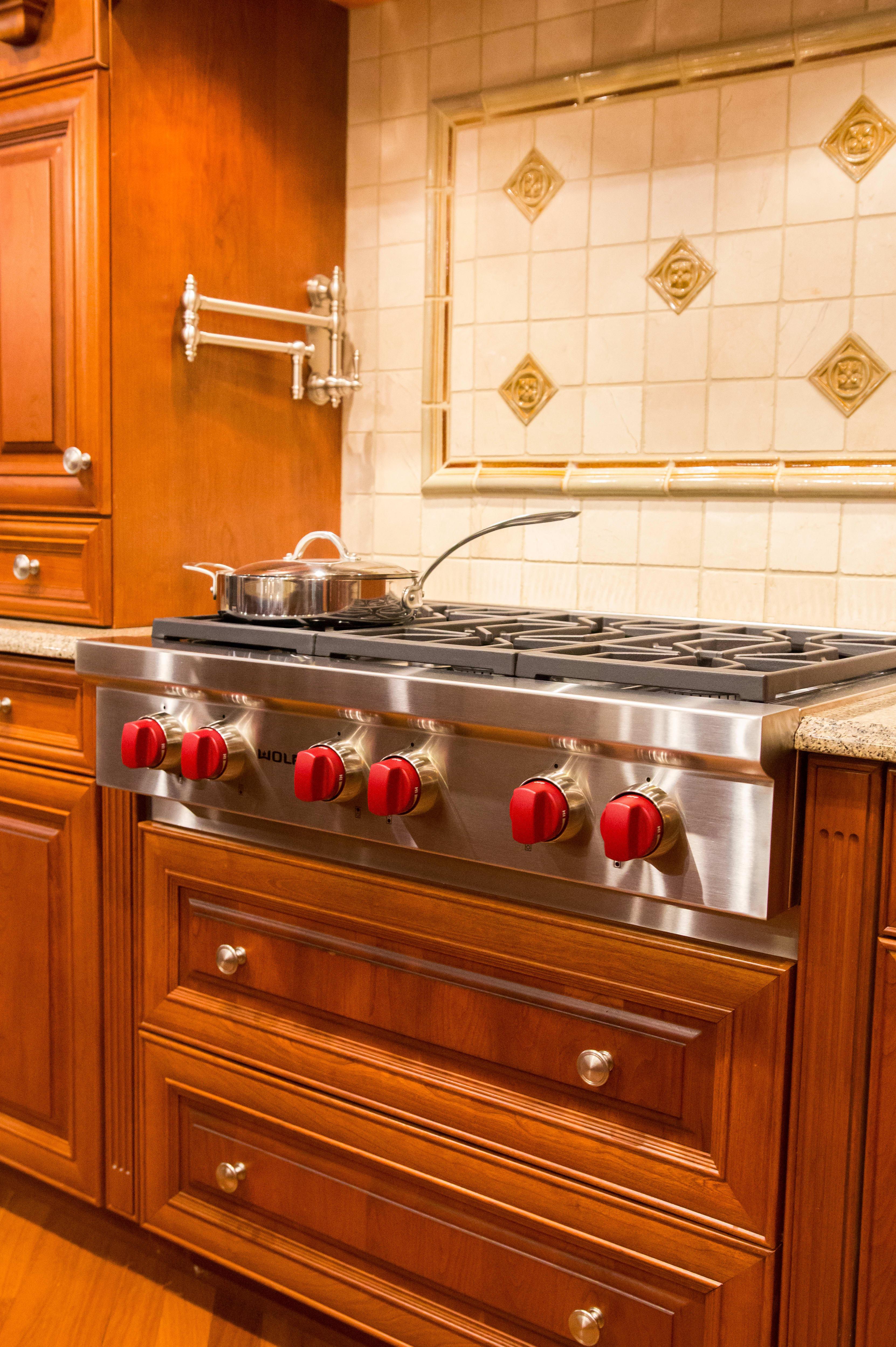 wolf-srt366-36-inch-gas-rangetop-review-reviewed-luxury-home