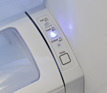 Samsung RF260BEAESR Pantry Drawer Controls