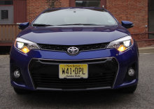 2014 Toyota Corolla S Front.jpg