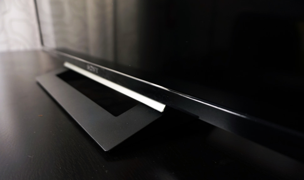 Sony-R330B-Stand.jpg