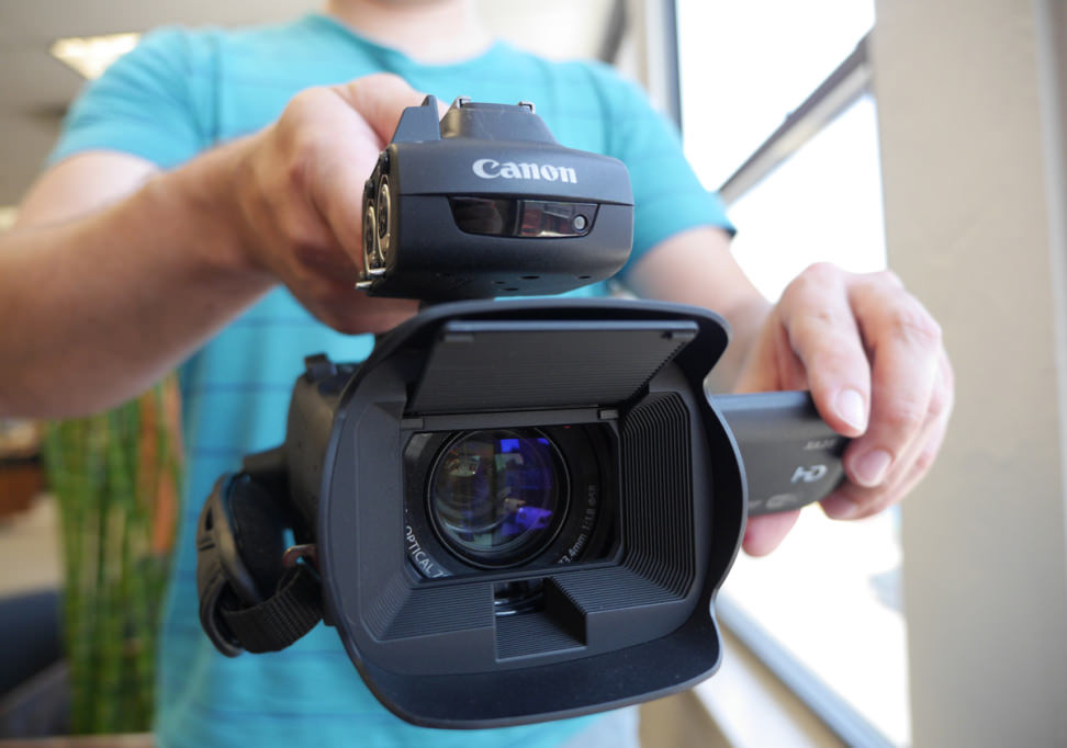 Canon XA25 Handling