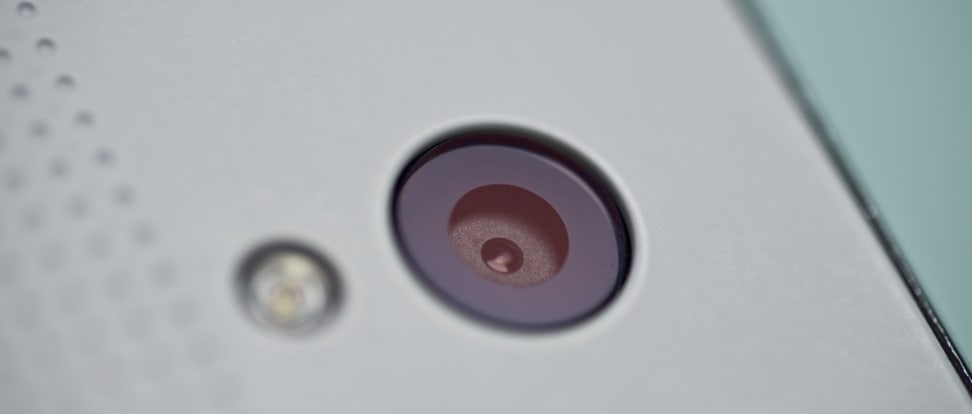 sharp-aquos-crystal-review-design-camera.jpg