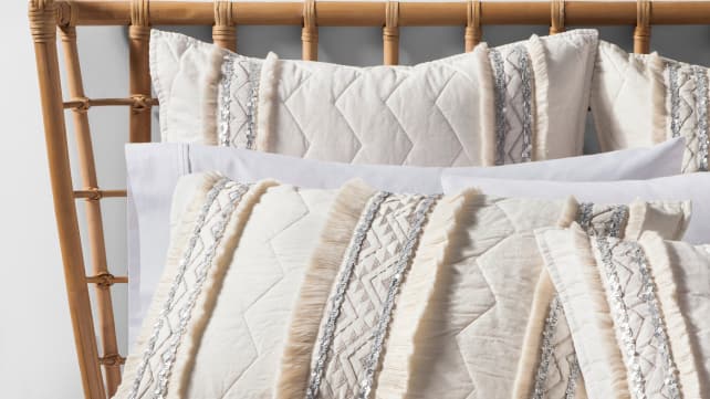Opalhouse-Moroccan-quilt-bedding