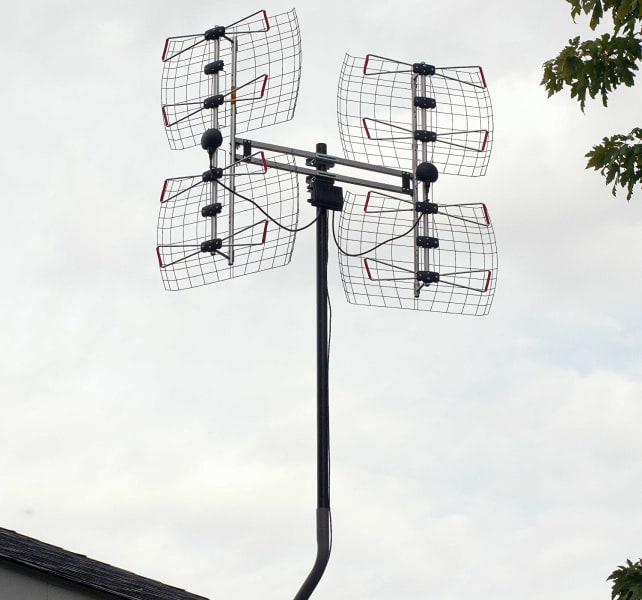 Antennas Direct DB8e Bowtie Outdoor HDTV Antenna