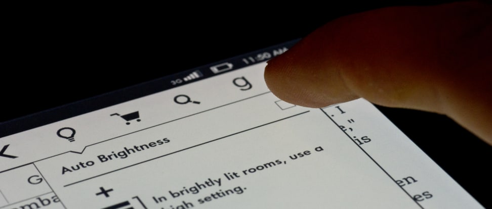 amazon-kindle-voyage-review-backlight-auto.jpg