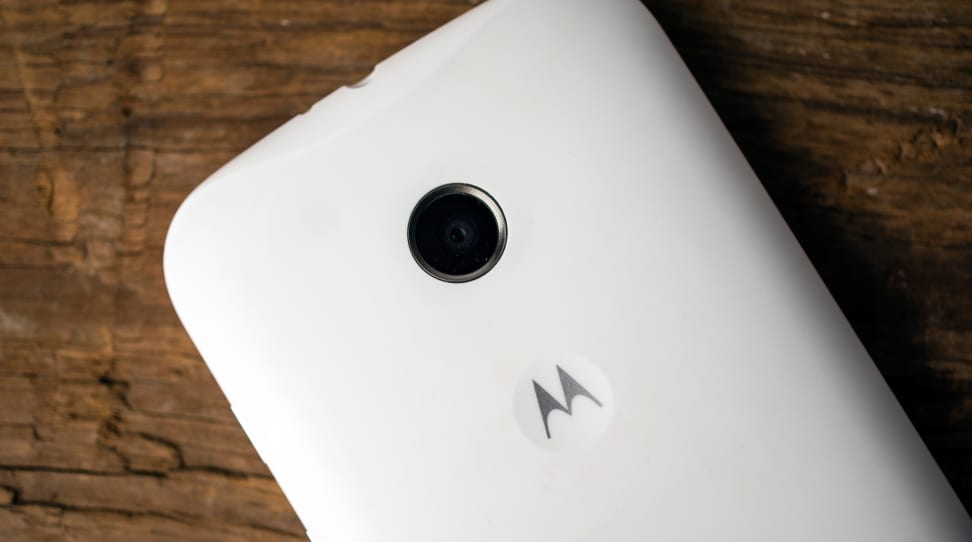 MOTO-E-REVIEW-BACK-CAMERA.jpg