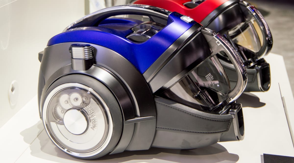 HandsOn With The LG Cordless Canister Vacuum Vacuums