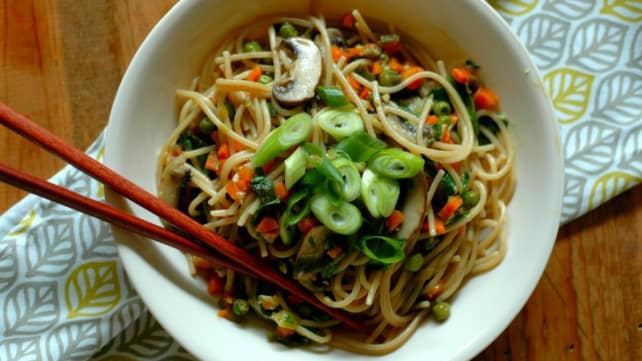 Instant Pot Vegetable Lo Mein
