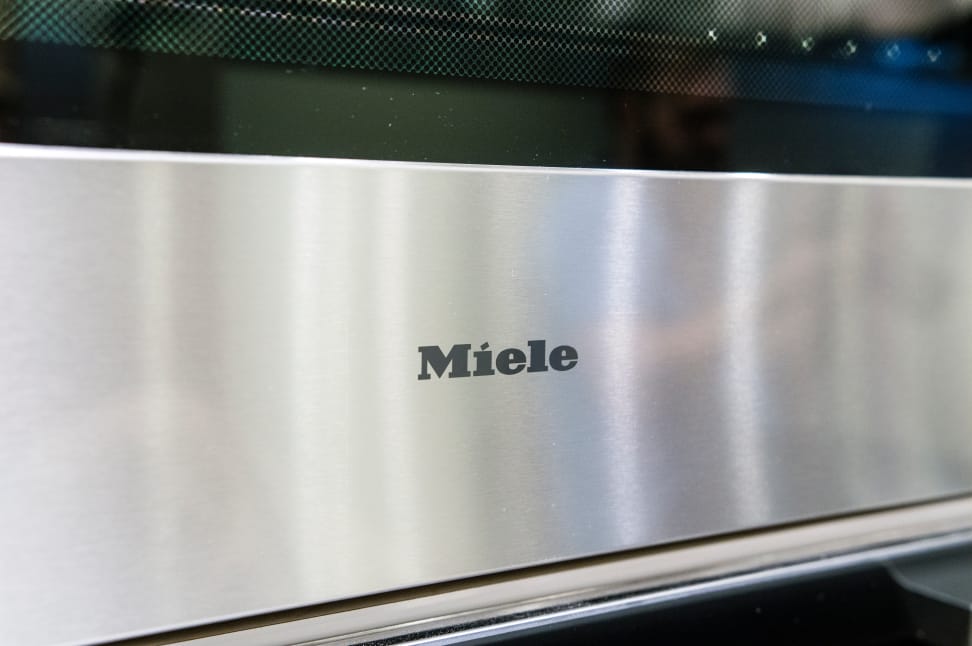 Miele H6780BP2 Design Logo