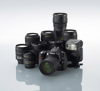 Nikon-LensandFlashLineUp.jpg