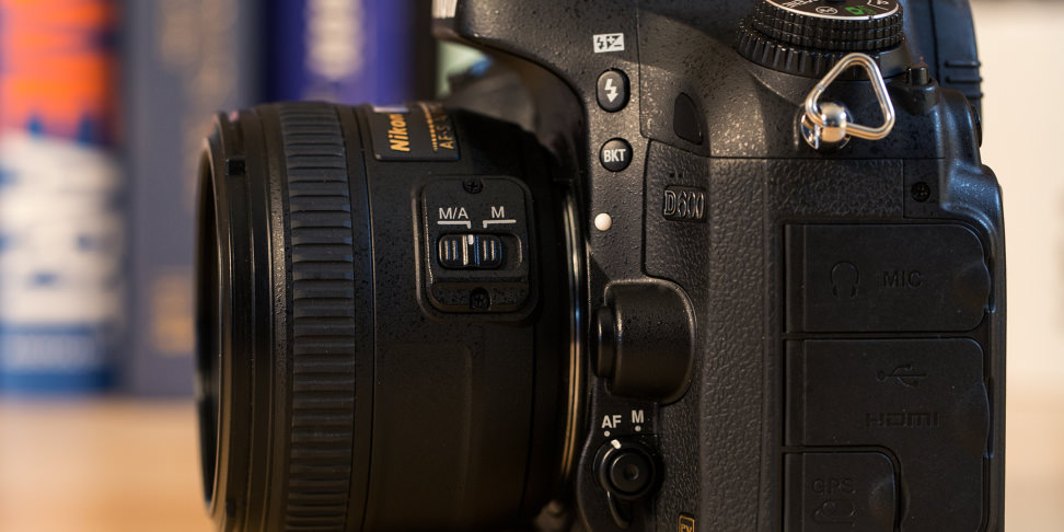 nikon-50-f1p4-review-design-camera-side.jpg