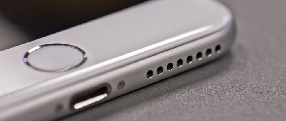 apple-iphone-6-plus-review-design-speaker.jpg