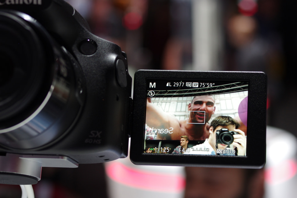 CANON-SX60-REVIEW-SELFIES.jpg