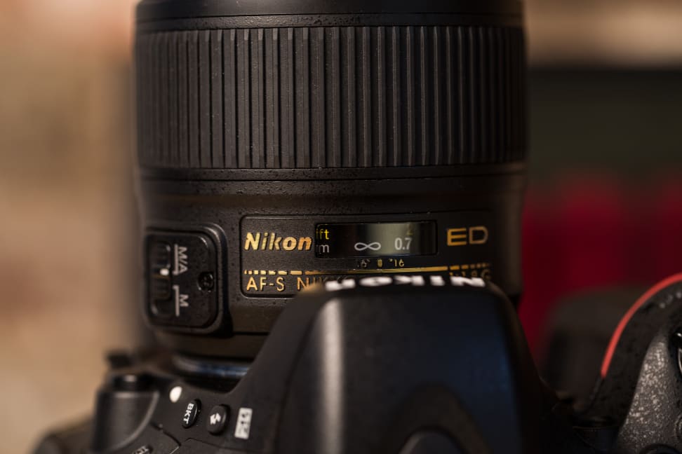Lens_Display
